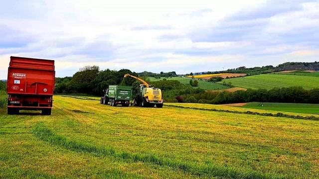 Уборка сена в Германии. смотреть онлайн