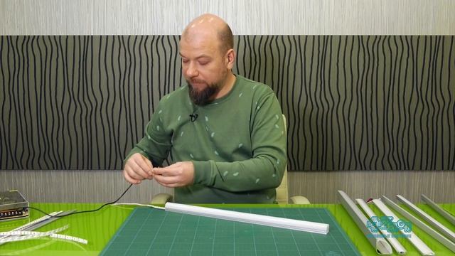 Обзор ассортимента Световых профилей для светодиодного интерьерного освещения Часть 2. смотреть онлайн