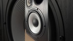 Edifier R2850DB "bass test" No2