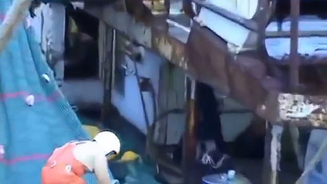 Промышленная Добыча Рыбы Гигантский Трал смотреть онлайн
