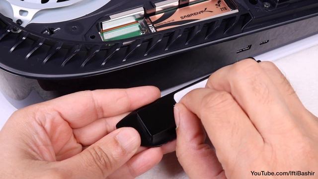 Sony Playstation 5 - Upgrade Your SSD with The Sabrent Rocket 4 NVMe + PS5 Heatsink Combo! смотреть онлайн