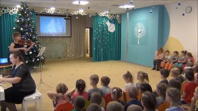 Музыкальная гостиная на тему : "Светлое Рождество" смотреть онлайн