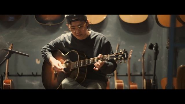 2011 J-185 / Gibson Jumbo Guitar смотреть онлайн