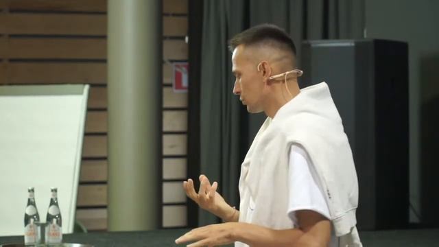 Открытая встреча с Александром Братом в Открытом Мире смотреть онлайн