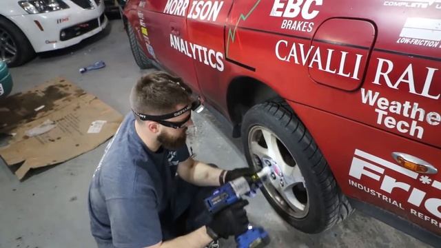 Front Wheel Drive Rallycross Prep on The Honda Prelude смотреть онлайн