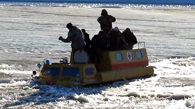 Вездеход провалился на льду Советский вездеход тип БМП смотреть онлайн