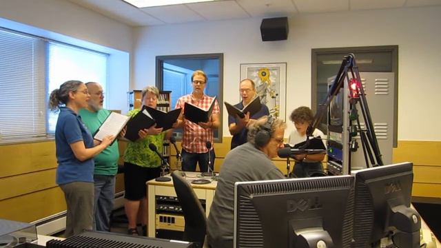 Dulces Voces on Vocal Chords 8-10-12 смотреть онлайн