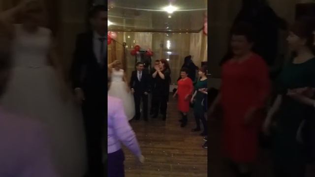 Анастасия Никитина - Детство. Свадьба Натальи и Романа смотреть онлайн