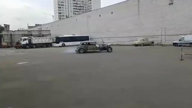 Burnout 2 на хот-роде от кастом-ателье Колёса Победы смотреть онлайн