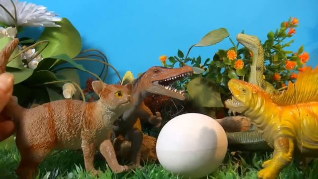 СТРАШНЫЙ ЗВЕРЬ!!! Мультики про динозавров для детей. Игрушки смотреть онлайн