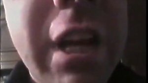 Макс магнитофон отжигает на VHS