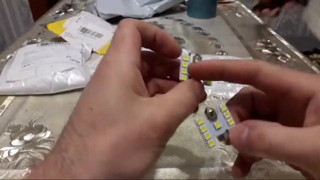 пришла маленькая посылка с али экспресс !!! лёха помогает открывать!!! смотреть онлайн