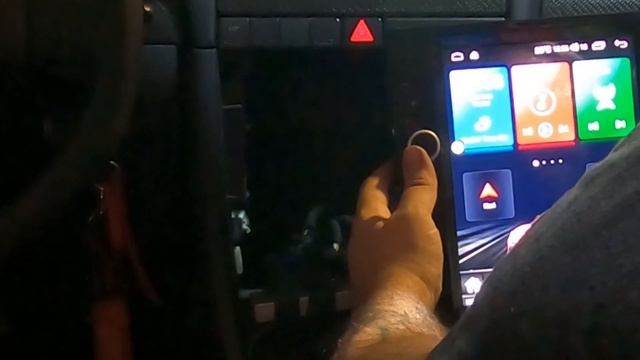 Android Tesla Look para el Audi A4 Cabrio - Vol. 22 - #ElSinTecho - Sirius Tuning смотреть онлайн