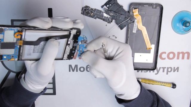 Инструкция как разобрать Samsung Galaxy A10 смотреть онлайн