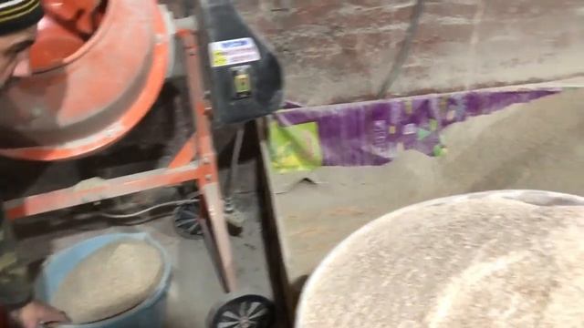 Приготовление корм для бройлера кобб500 своими руками, бизнес на бройлерах, зерносмесь для птицы