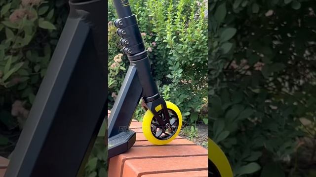 Хит продаж? Трюковой самокат TT Duker 303? #самокат #трюковойсамокат #scooter #трюки #bmx смотреть онлайн