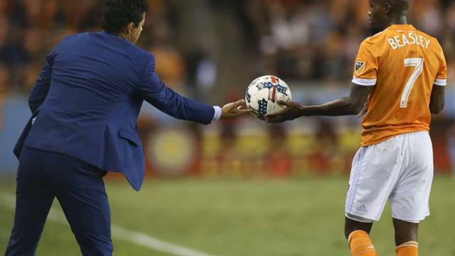 Dynamo vs. Seattle Sounders lineups/notes смотреть онлайн