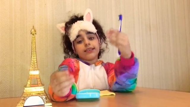 Как ухаживать за пластинками.Зубные пластинки.Смешная Кудряшка.Пластинки.Уход.Пластины на зубы.#зуб смотреть онлайн