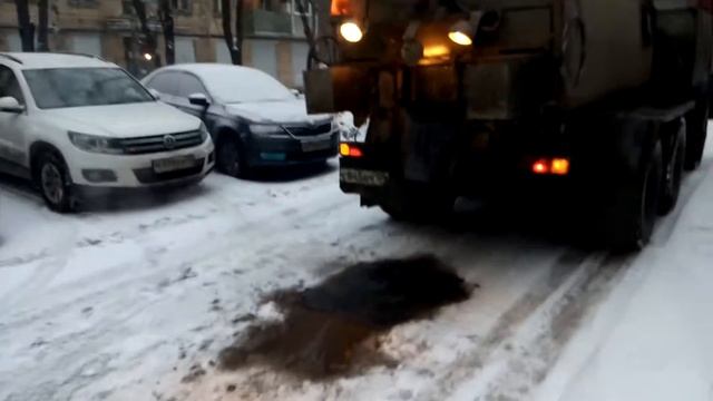 В России асфальт не кладут, а ложат!!!! ))) смотреть онлайн