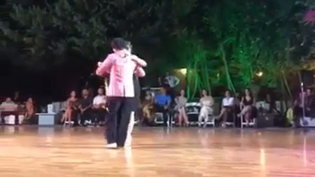 Tango La cumparsita Libano 2017 Esteban Cortez y Virginia Arzuaga смотреть онлайн