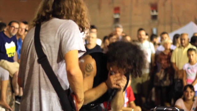 БИТБОКС НА ГУБНОЙ ГАРМОШКЕ И ГИТАРЕ ► Фантастическая Импровизация смотреть онлайн