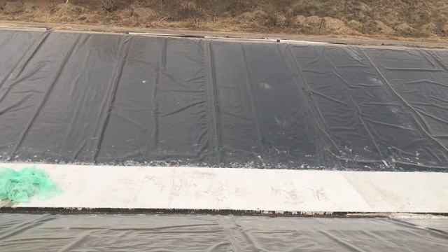 БКС (Большой ставропольский канал) укладка геомебраны LDPE тип 5/1