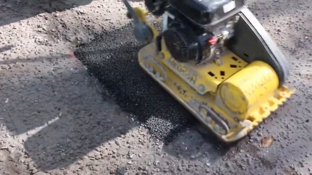 How To Repair A Pothole - MeonUK смотреть онлайн