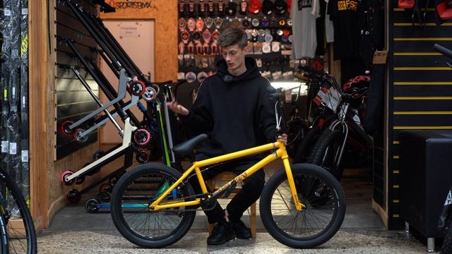 Sunday EX VS Subrosa Salvador park. BMX за 50000 рублей, что лучше? смотреть онлайн