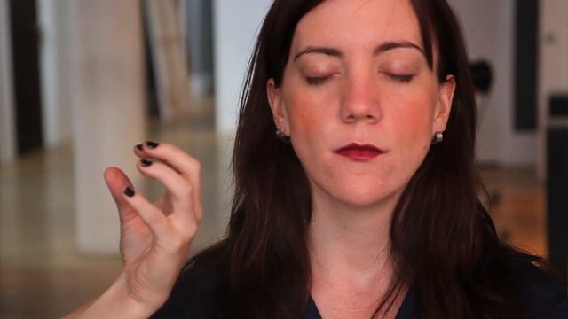What Do You Spray On Your Face To Make Makeup Stay Put? : Blush & Other Makeup Tips