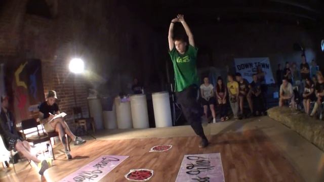 xGUESS.WHOxHip.Hop.Pro 1/4x Балашов Ден vs Вафля смотреть онлайн