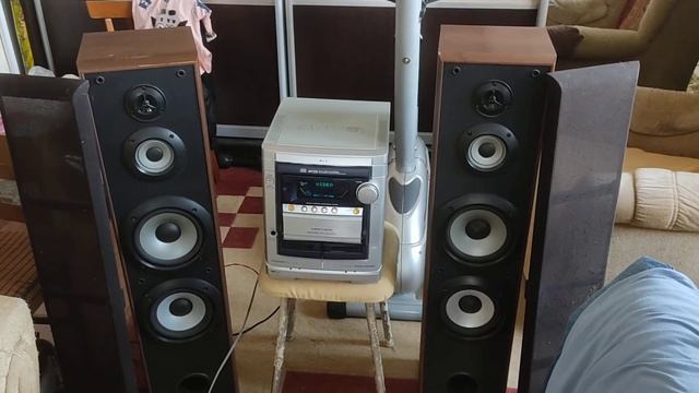 Sony SS-F6000 & AIWA NSX-SZ702 Sound Test #6 смотреть онлайн