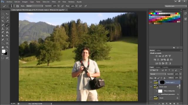 Como difuminar o desenfocar una foto con Photoshop CS6 смотреть онлайн