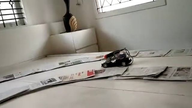 Raspberry Pi Python Neural Network Autonomous RC Car (Self-driving on Map Test- Success) смотреть онлайн