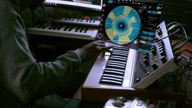 Behringer Poly D with Patterning 2 as a Midi Sequencer смотреть онлайн