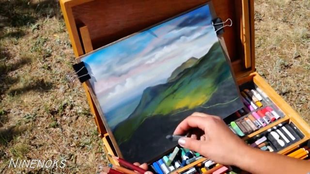Рисуем ПЕЙЗАЖ СУХОЙ ПАСТЕЛЬЮ. Как нарисовать ГОРЫ. Алушта. Пленэр на природе. Крымские каникулы. смотреть онлайн