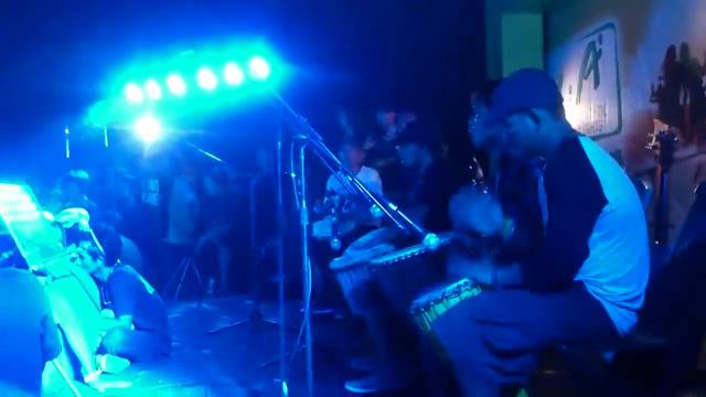 AMAZING REGGAE PARTY ARDI DJEMBE PERFORM смотреть онлайн