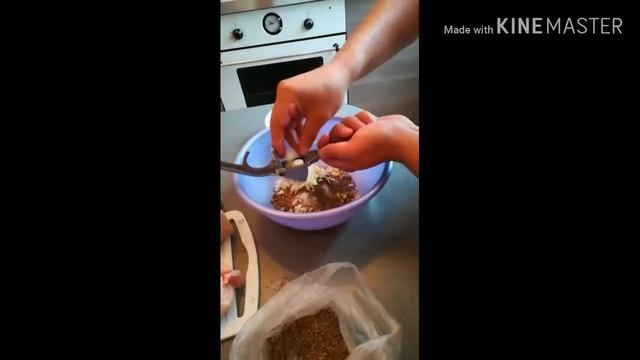 Солим сало сухим посолом дедовским способом.. просто и вкусно смотреть онлайн