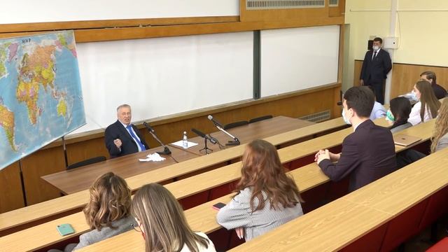 Лекция профессора Жириновского "История не прощает незнания!" смотреть онлайн