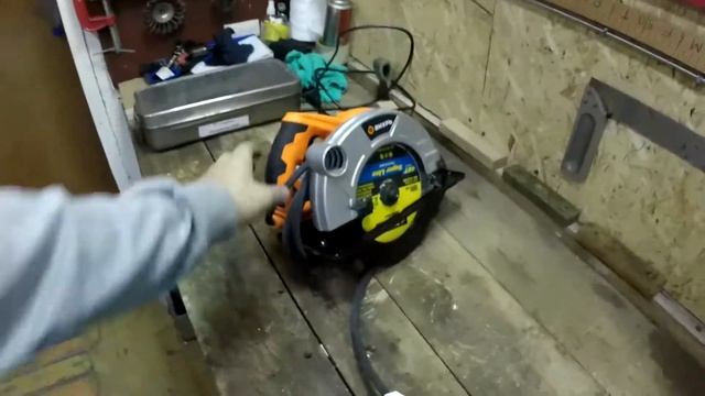 Подготовка электроинструмента к зимним работам на гектаре. КГ кабель гнётся, и не ломается на мороз смотреть онлайн