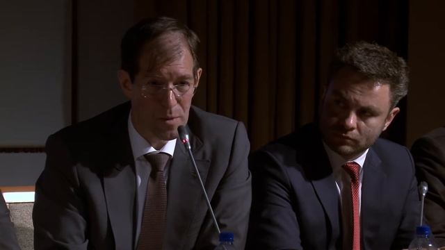 В какие отрасли выгодно инвестировать в России? смотреть онлайн