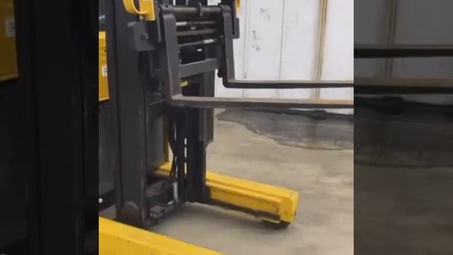 Электро-штабелер TCM FPHB15-8 смотреть онлайн