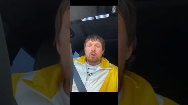 УСИК ЖЕСТКО ОТВЕТИЛ «диванному эксперту», который вызвал его на бой смотреть онлайн