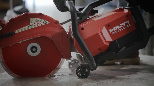 Hilti Nuron DSH 700-22 Rear Handle Battery Cut-Off Saw - Demonstration and Overview смотреть онлайн