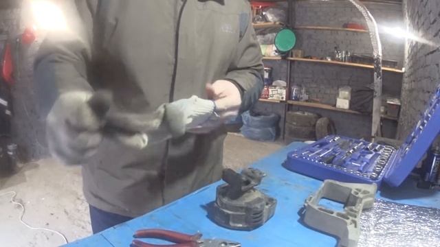 Как восстановить опору двигателя? Самый простой способ ремонта гидроопоры.Ford Focus 2(C-Max) смотреть онлайн