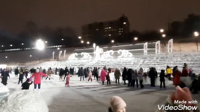 Новогодняя Вечерняя прогулка по набережной и эспланаде города Перми смотреть онлайн