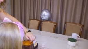 СЕРЁЖА ОТМЕНИЛ СВОЙ ДЕНЬ РОЖДЕНИЯ и испортил праздник сестре и маме