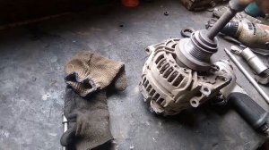 Рено Логан если свистит ремень