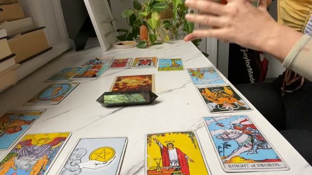 ♋️CANCER 2022 YEAR AHEAD. Tarot and Oracle reading to map the themes of 2022 for you смотреть онлайн