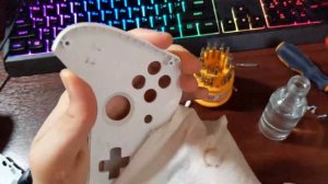 РАЗБОР И ЧИСТКА ГЕЙМПАДА XBOX ONE S