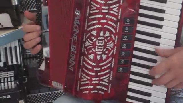 Ballone Burini 80 Bass Video Klangprobe смотреть онлайн